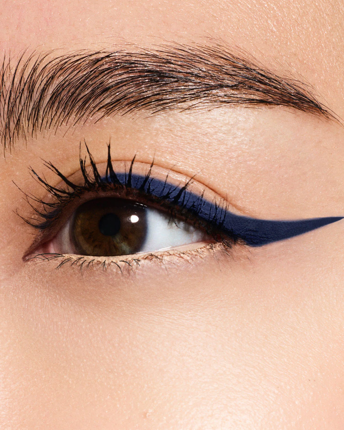 Bold Eye Essentials Bundle: Eyeshadow Stick, Gel Eyeliner + Mascara - Image 4