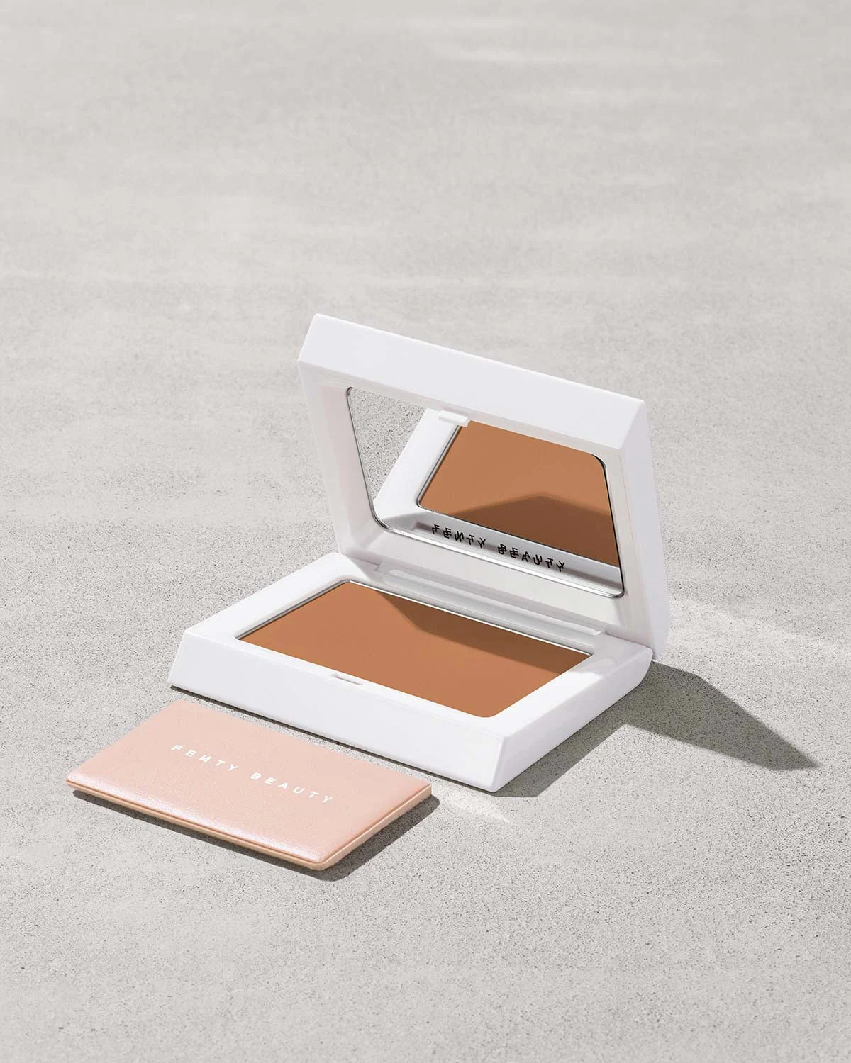 Bright Fix Instant Brightening + Blurring Powder β Cinnamon