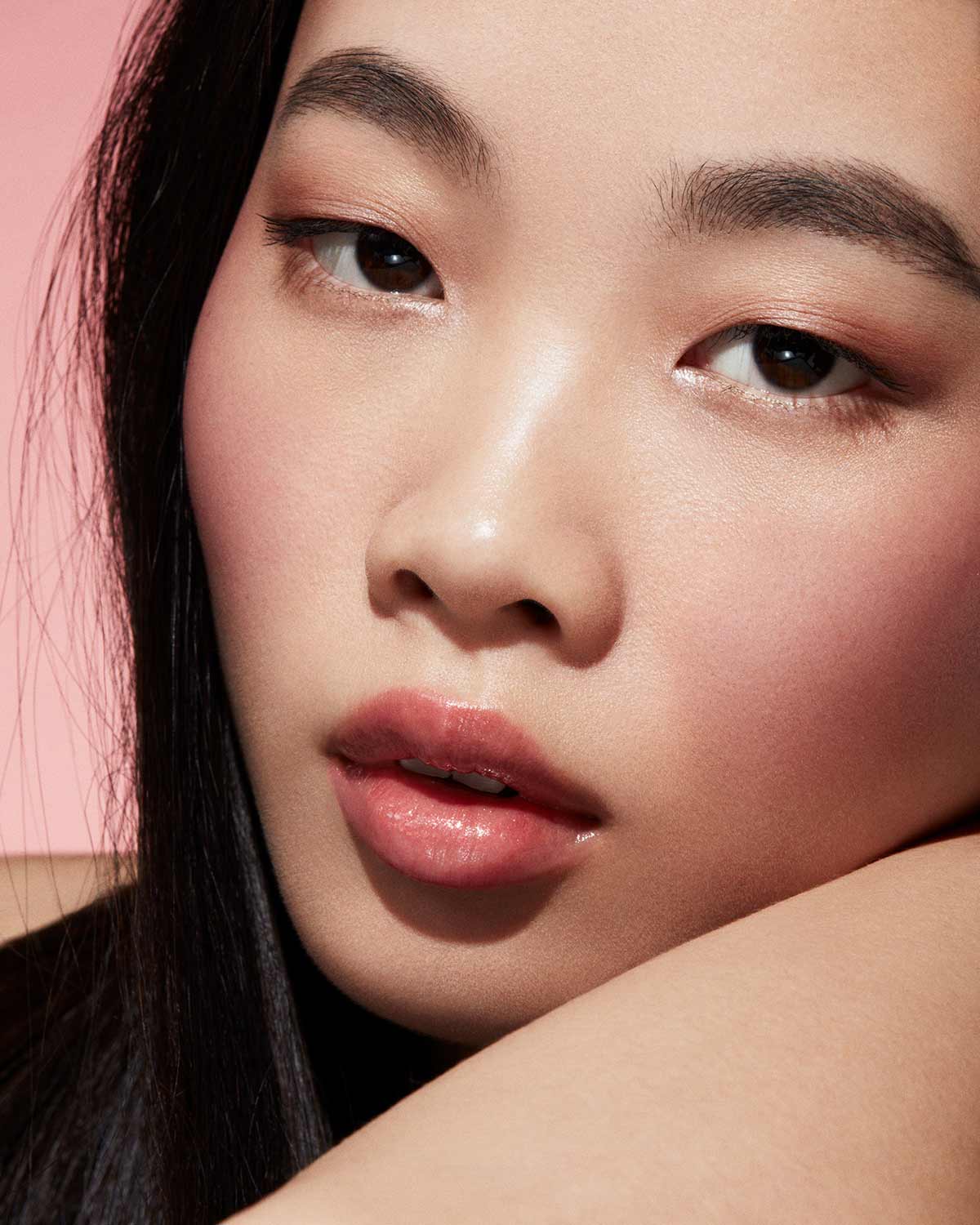 Cheeks Out Freestyle Cream Blush ā Cool Berry - Image 5