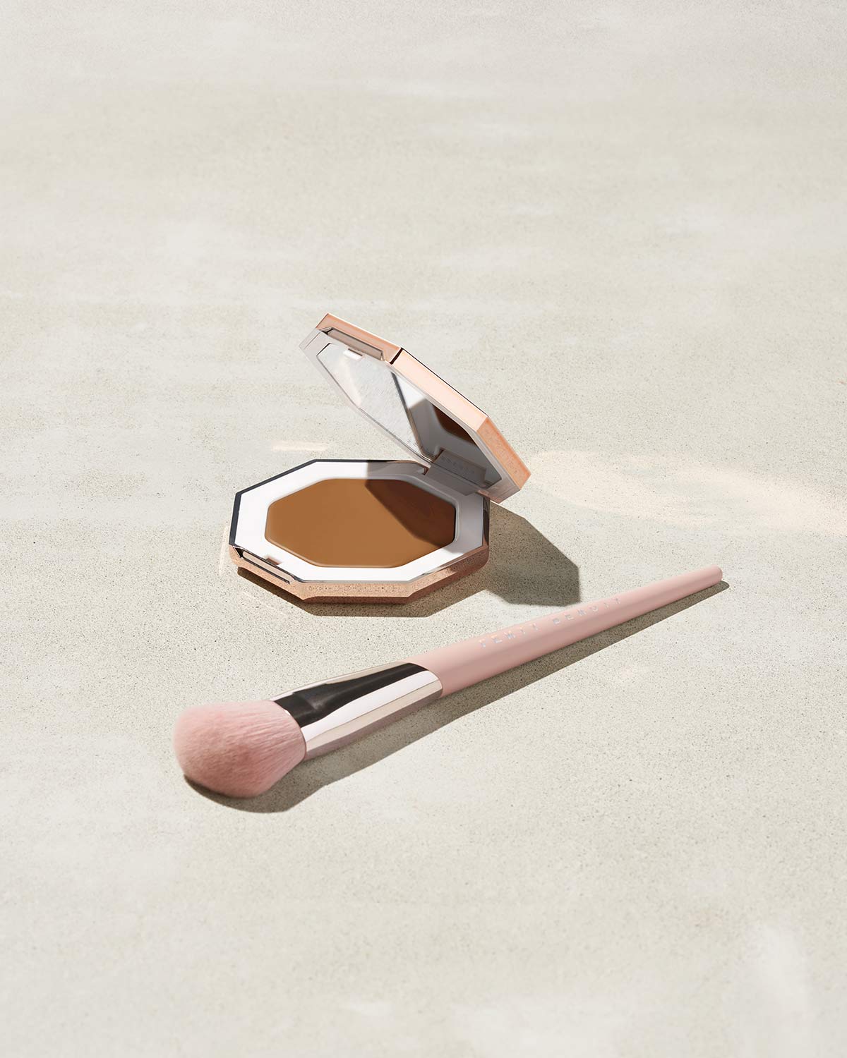 Cheeks Out Freestyle Cream Bronzer ā Teddy - Image 4