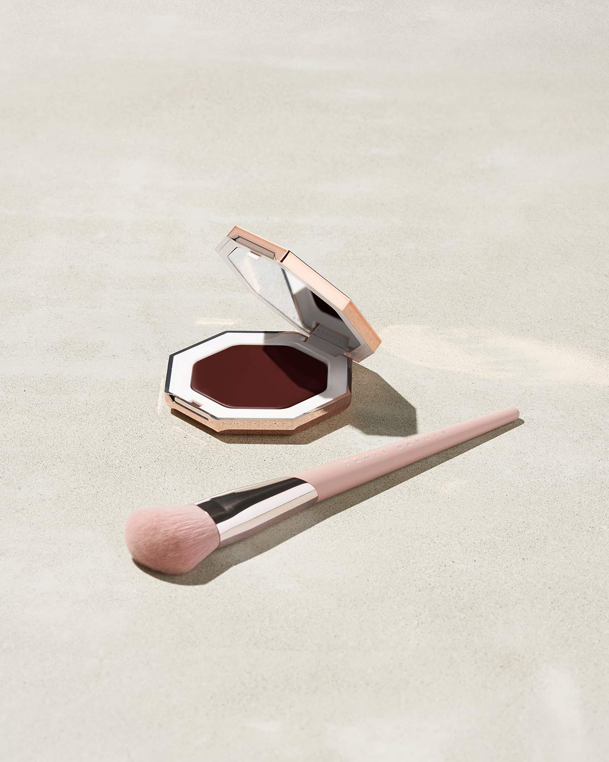 Cheeks Out Freestyle Cream Bronzer ā Toffee Tease - Image 4