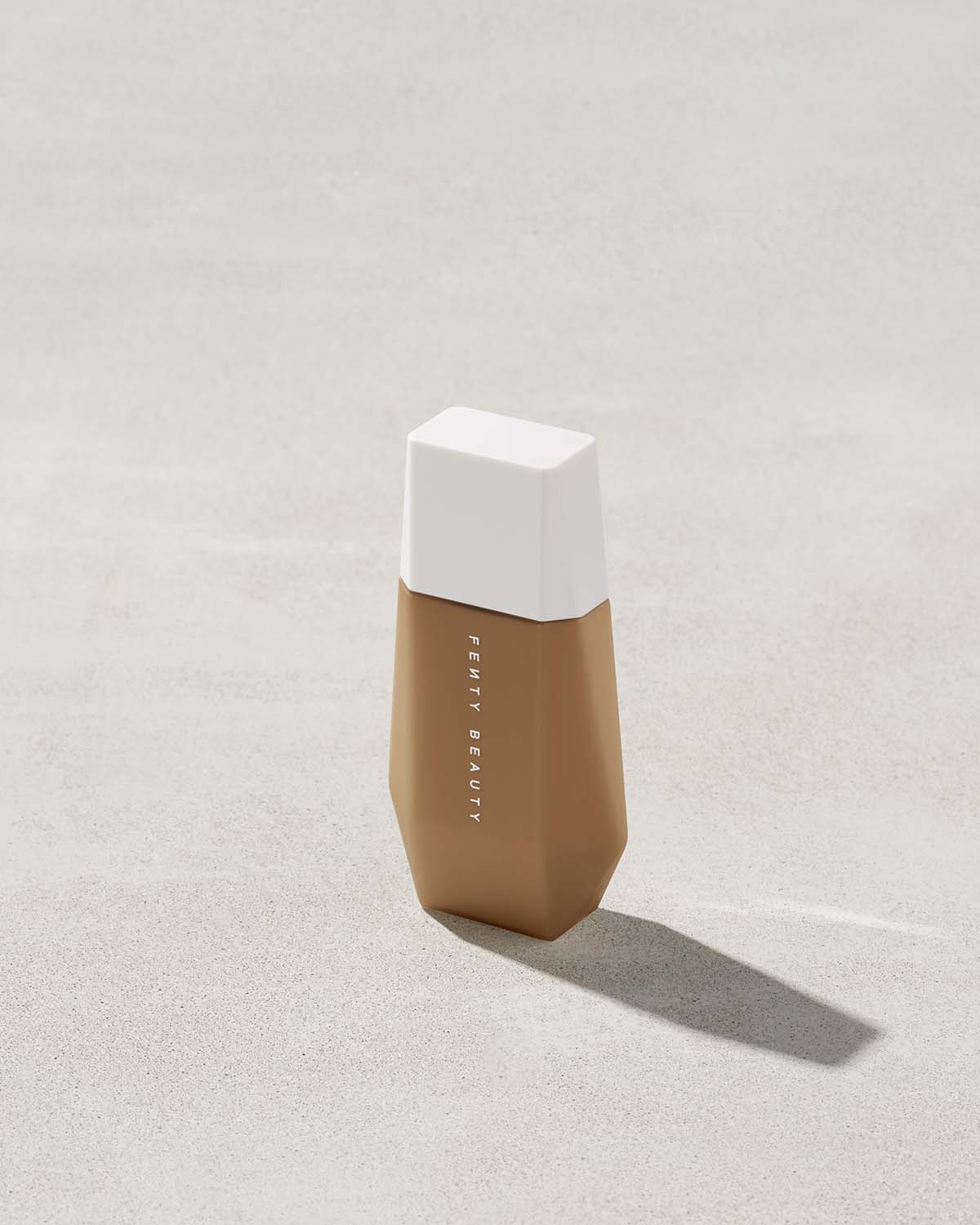 Eaze Drop Blurring Skin Tint — 17