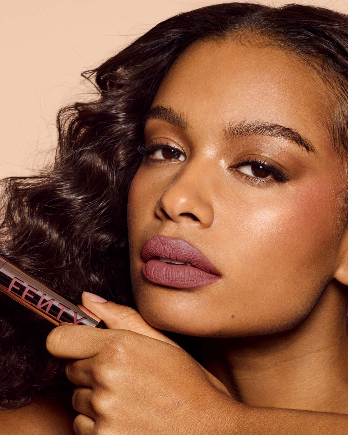 Fenty Icon Velvet Liquid Lipstick — RiRi - Image 4