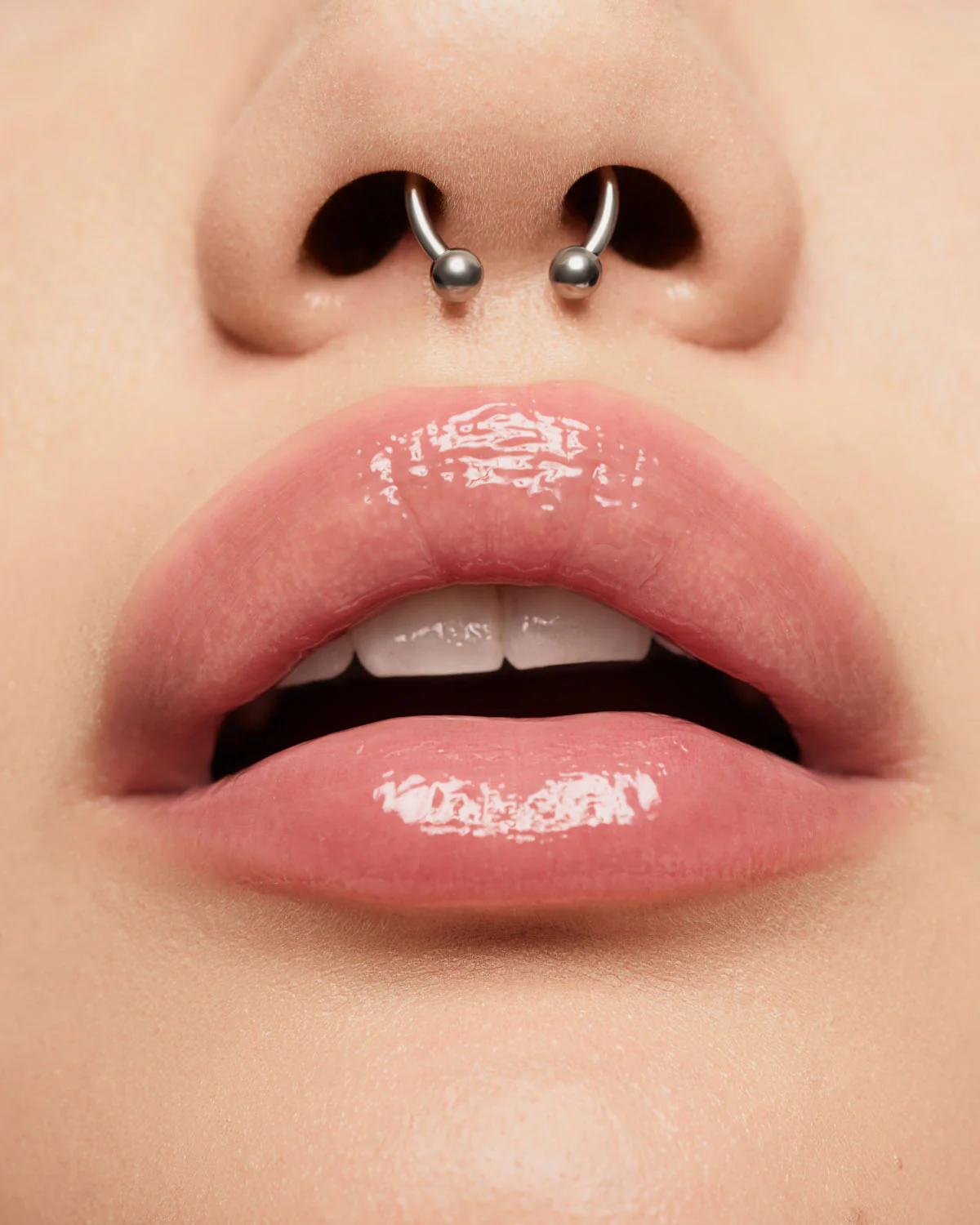 Fenty Treatz Hydrating + Strengthening Lip Oil — Black Cherry - Image 6