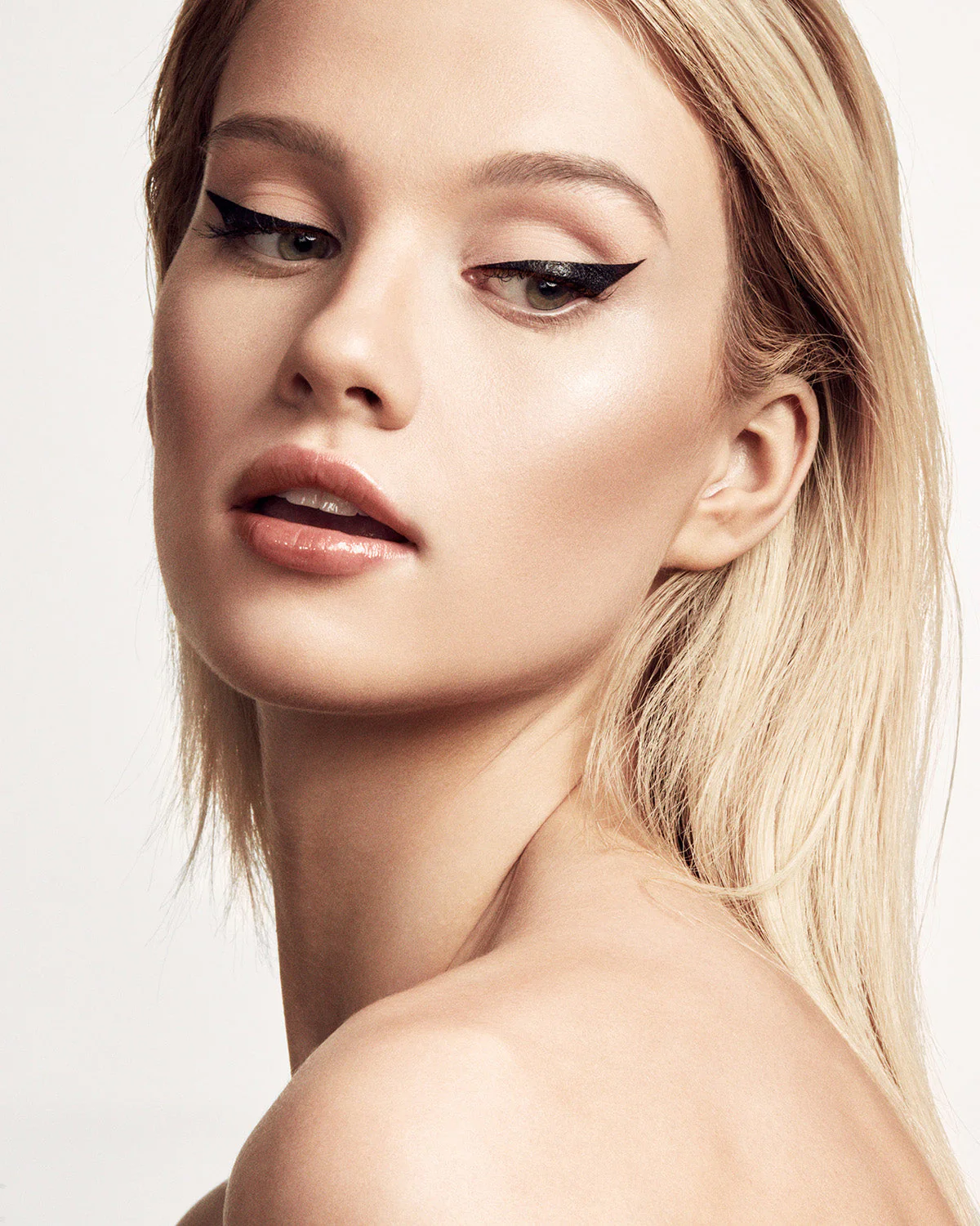 Flyliner Longwear Liquid Eyeliner — Cuz I'm Black - Image 3
