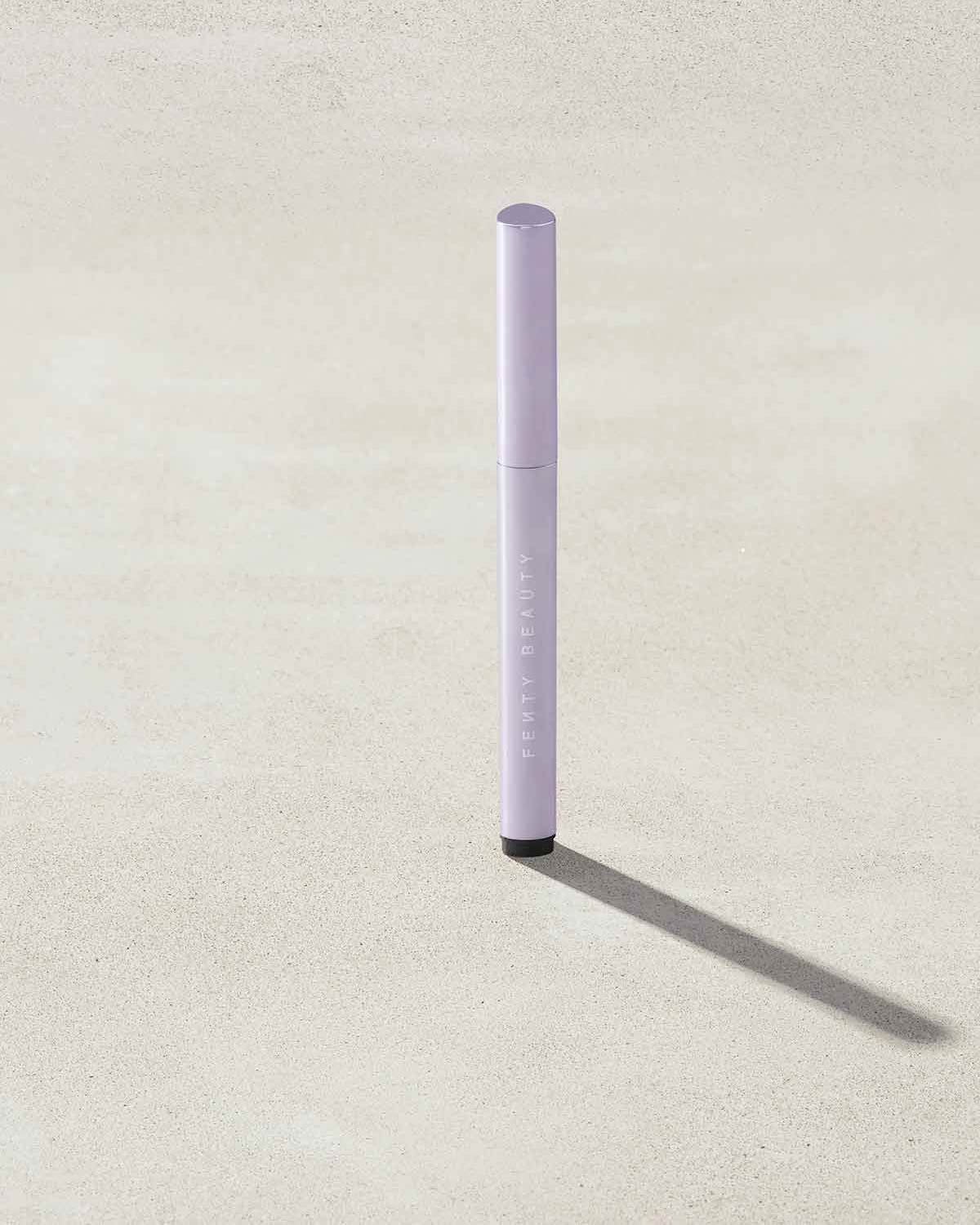 Flypencil Longwear Pencil Eyeliner — Black Card - Image 4
