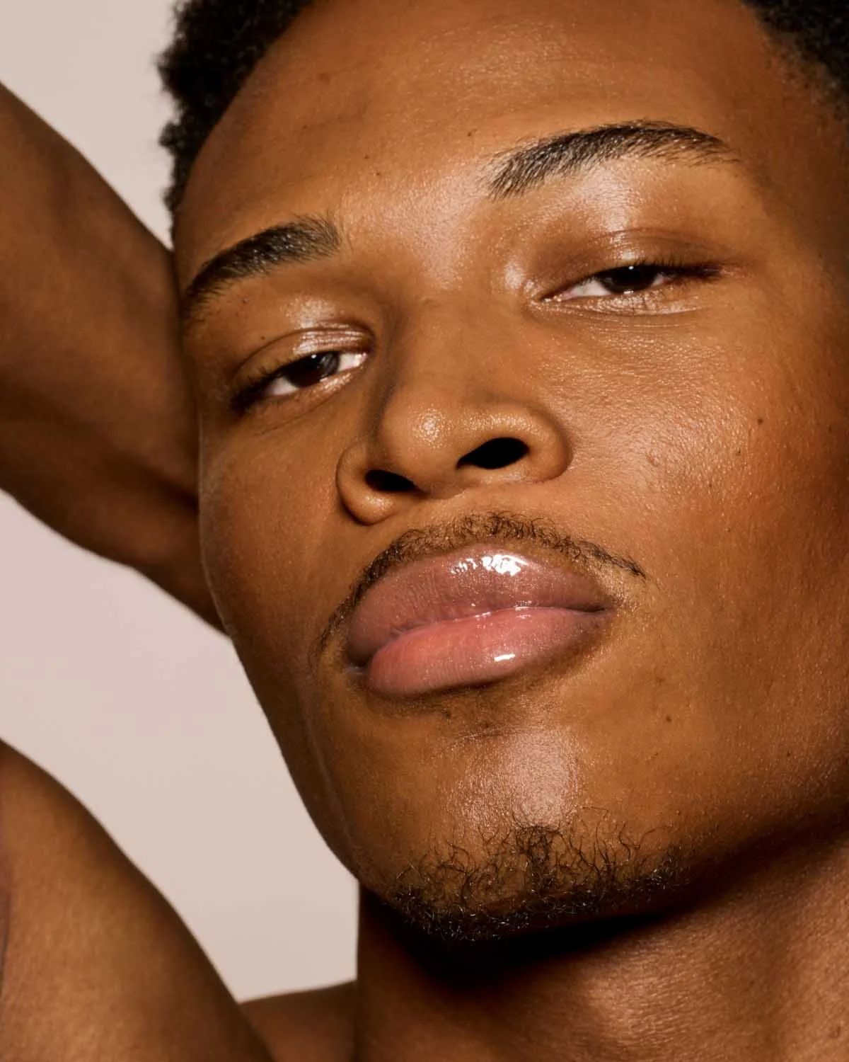 Gloss Bomb Universal Lip Luminizer — Fenty Glow - Image 4
