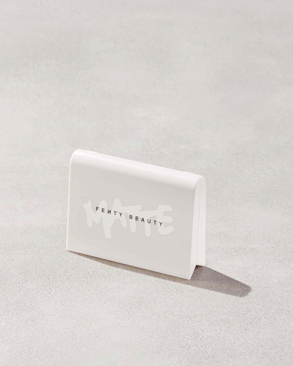 Invisimatte Instant Setting + Blotting Powder - Image 8