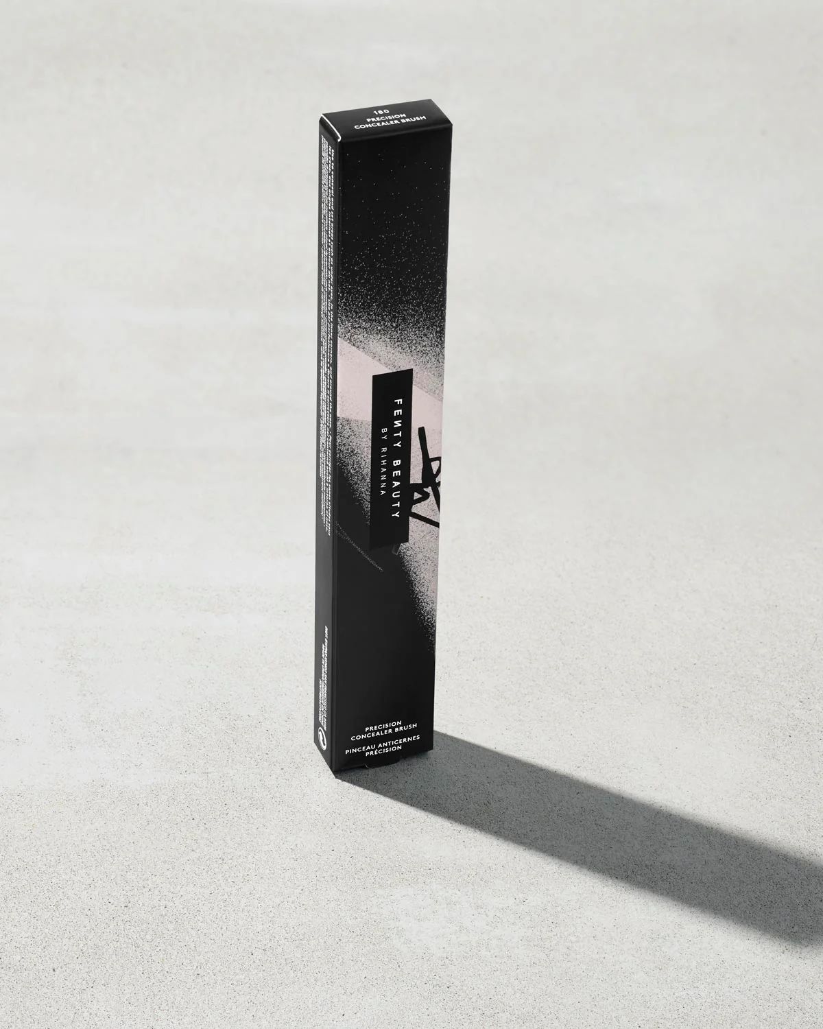 Precision Concealer Brush 180 - Image 4