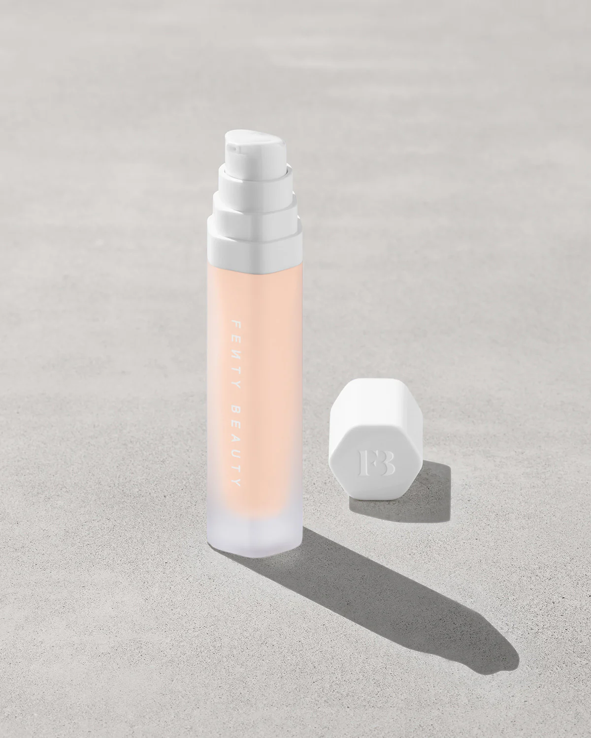 Soft'lit Naturally Luminous Longwear Foundation — 110