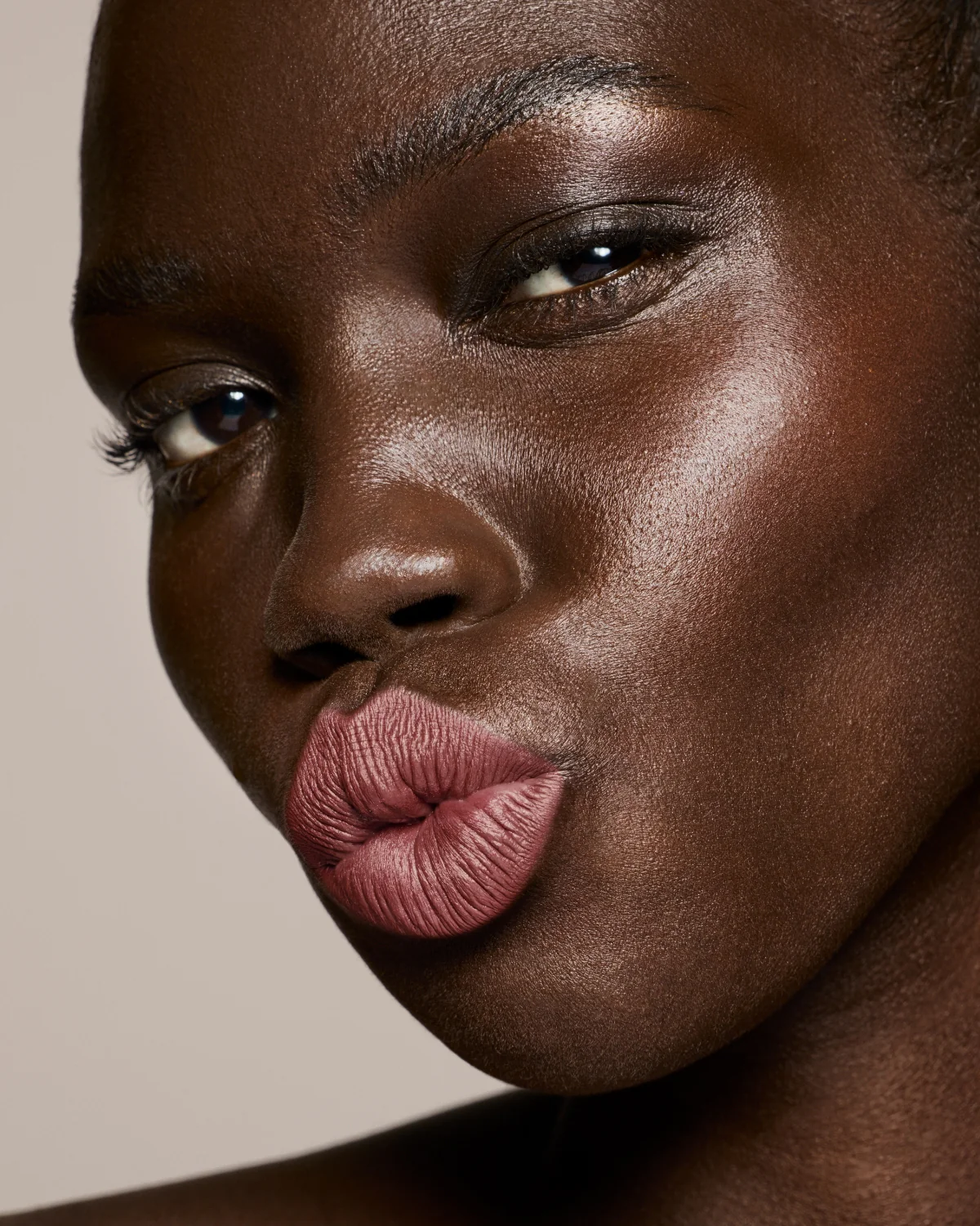 Stunna Lip Paint Longwear Fluid Lip Color — Uncuffed - Image 3