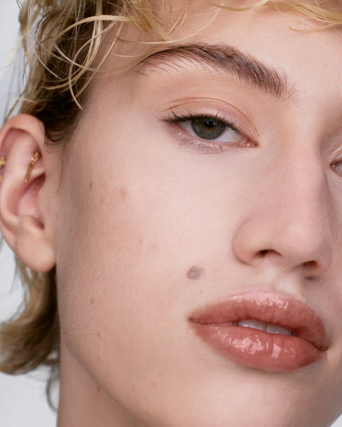 We're Even Mini Hydrating Longwear Concealer — 125C - Image 3