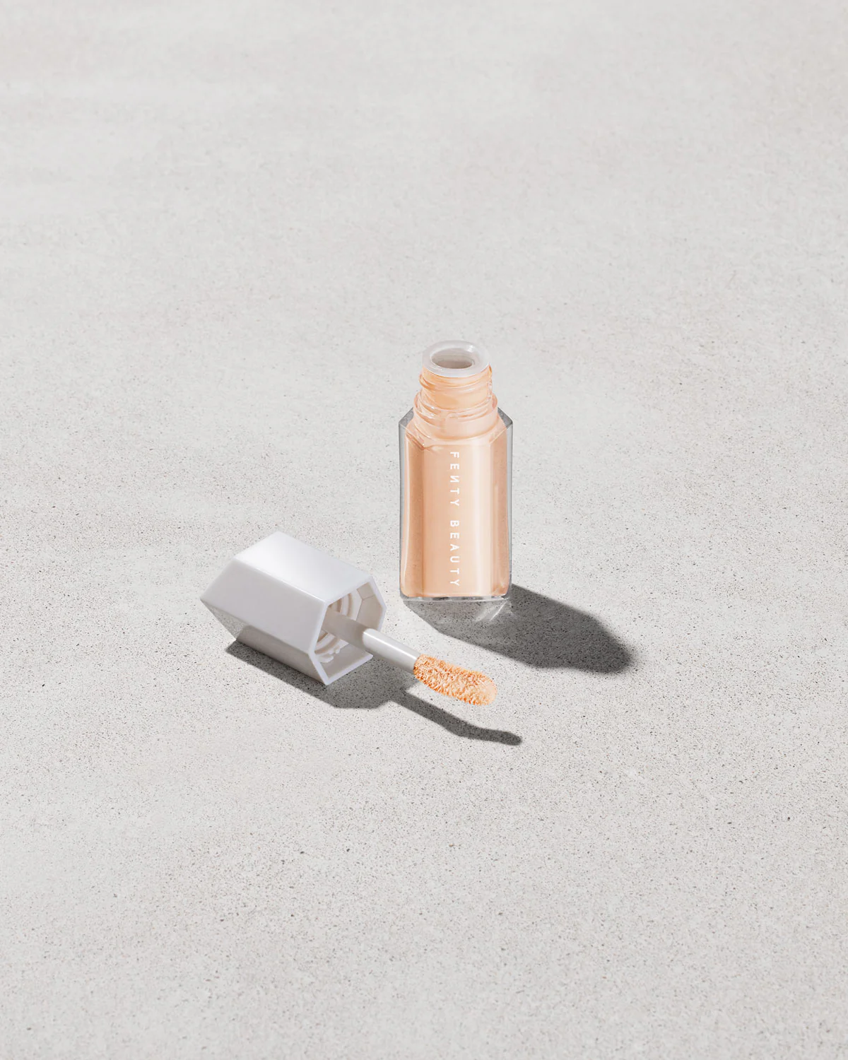 We're Even Mini Hydrating Longwear Concealer — 225N