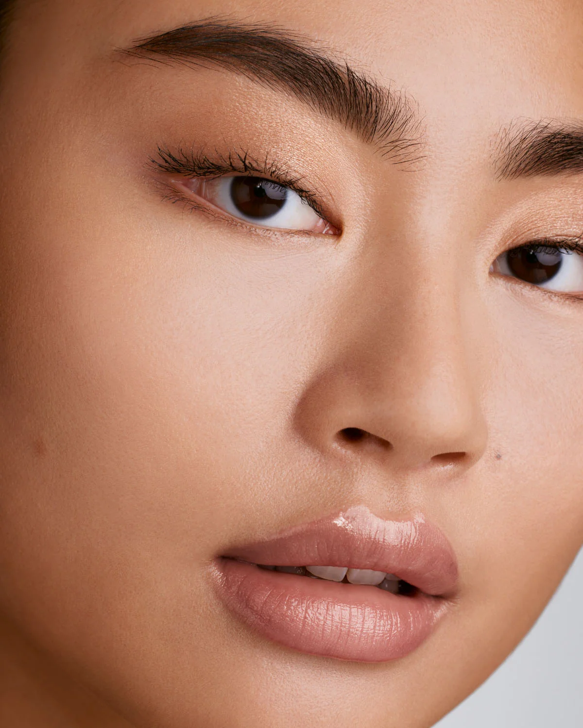 We're Even Mini Hydrating Longwear Concealer — 225N - Image 3