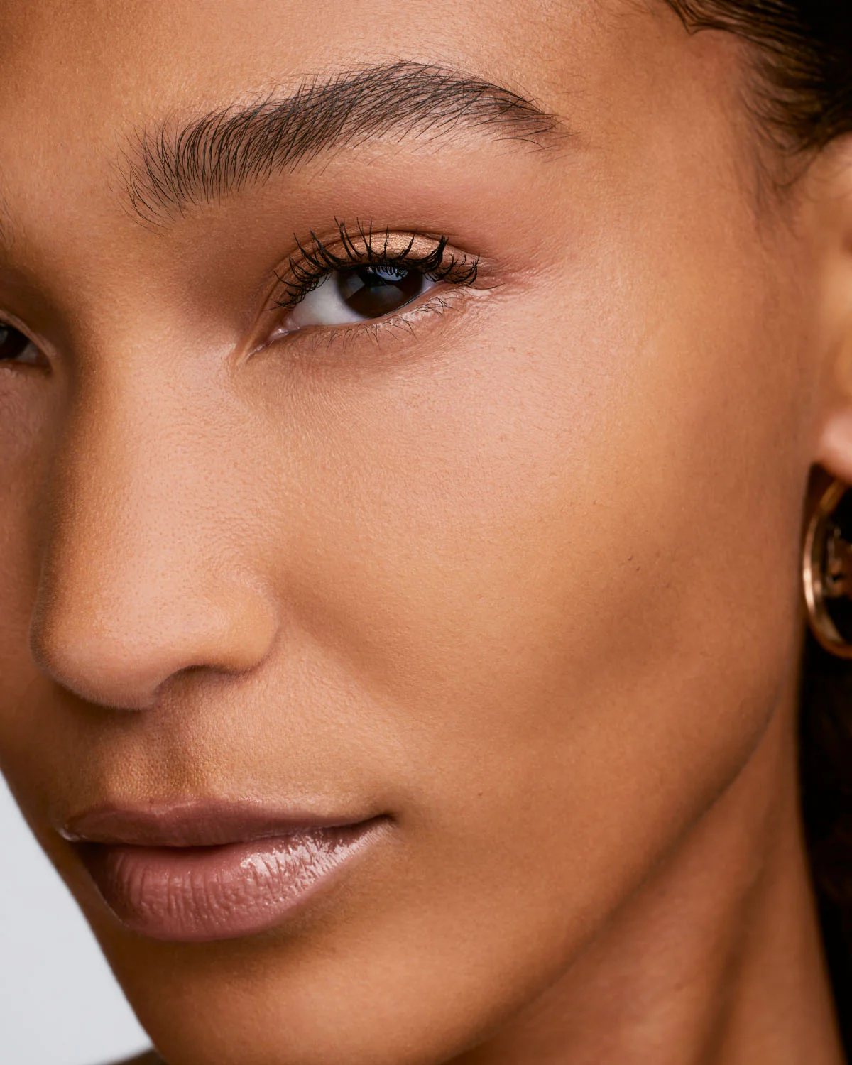 We're Even Mini Hydrating Longwear Concealer — 330W - Image 3