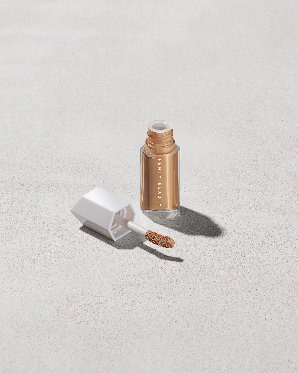 We're Even Mini Hydrating Longwear Concealer — 360W