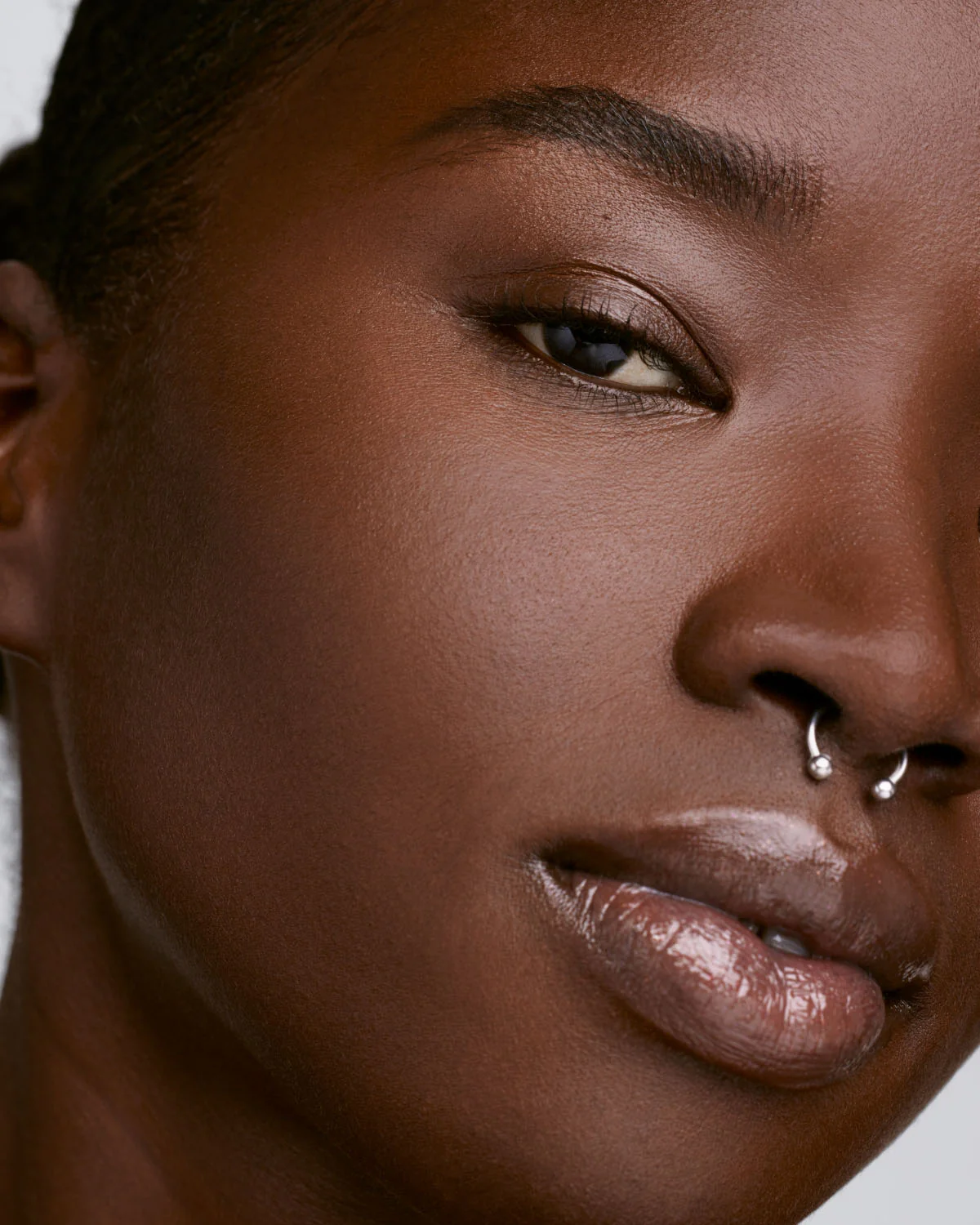We're Even Mini Hydrating Longwear Concealer — 490N - Image 3